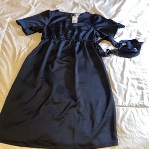 H&M maternity dress in navy